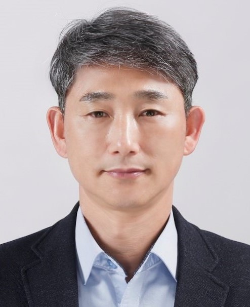 Sung Kuk Lee